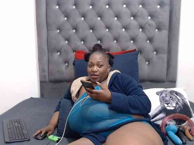 ChocSexcBeast webcam