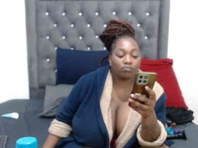 ChocSexcBeast webcam