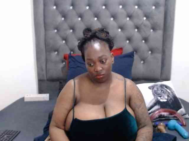 ChocSexcBeast webcam