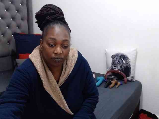 ChocSexcBeast webcam