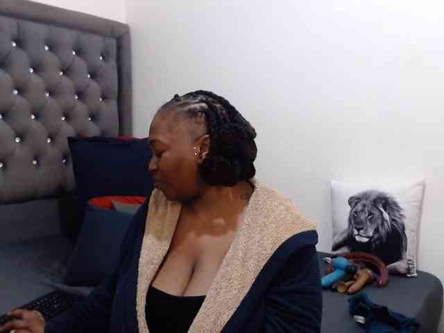 ChocSexcBeast webcam