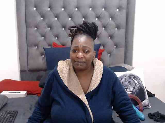 ChocSexcBeast webcam