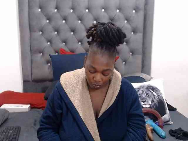 ChocSexcBeast webcam