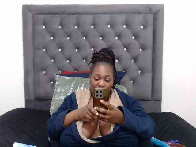 ChocSexcBeast webcam