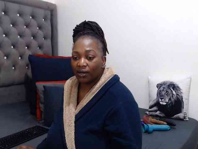 ChocSexcBeast webcam