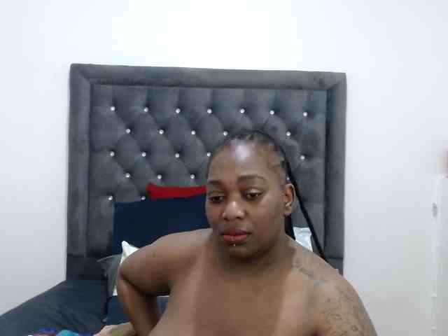 ChocSexcBeast webcam