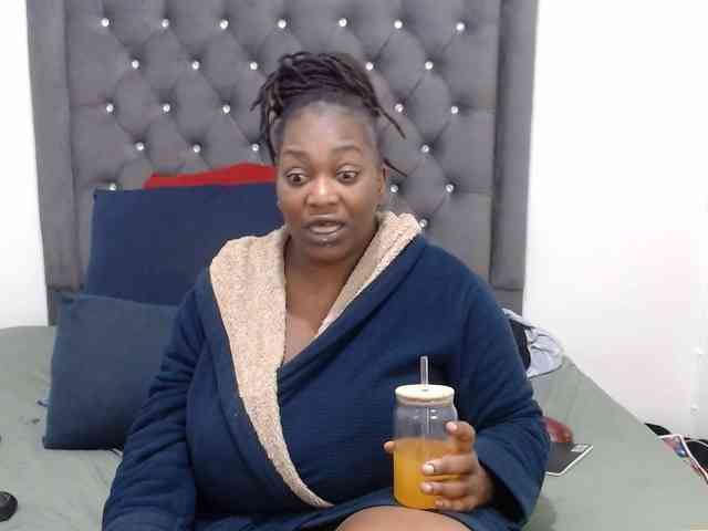 ChocSexcBeast webcam
