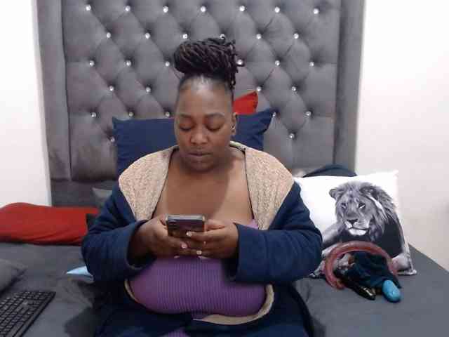 ChocSexcBeast webcam