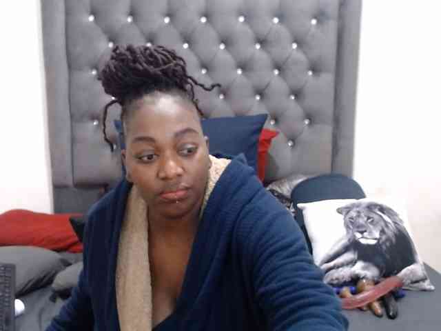 ChocSexcBeast webcam