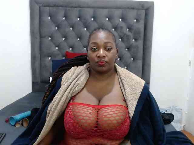 ChocSexcBeast webcam