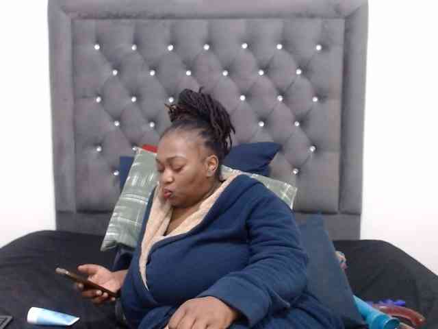 ChocSexcBeast webcam