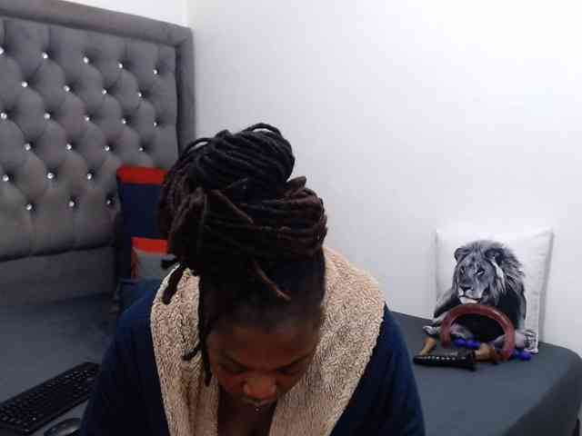ChocSexcBeast webcam
