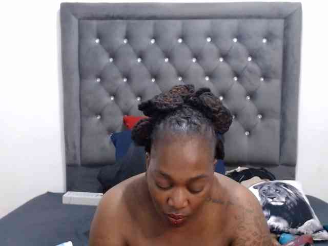 ChocSexcBeast webcam