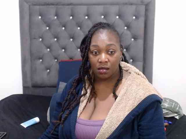 ChocSexcBeast webcam