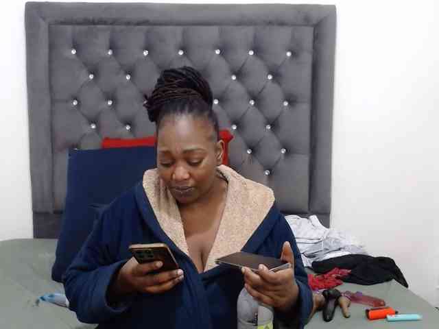 ChocSexcBeast webcam