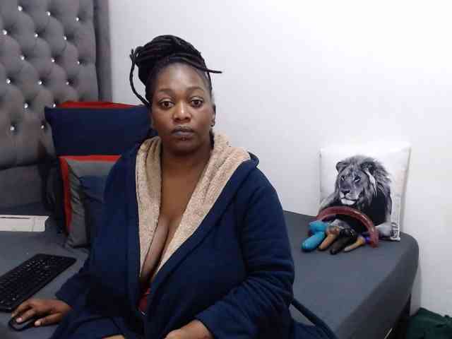 ChocSexcBeast webcam