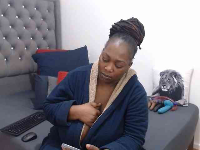 ChocSexcBeast webcam