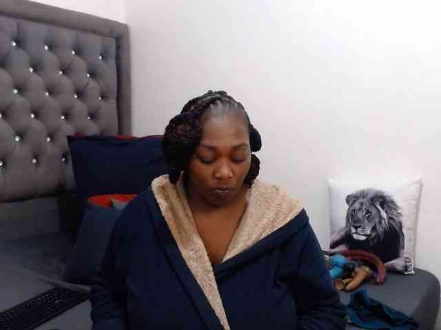 ChocSexcBeast webcam