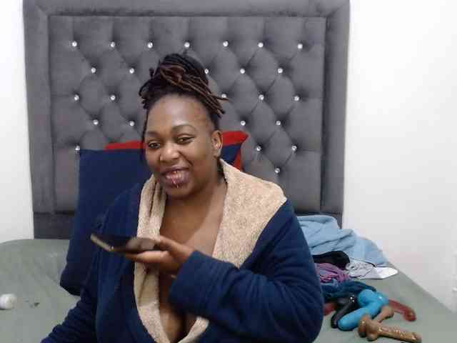 ChocSexcBeast webcam