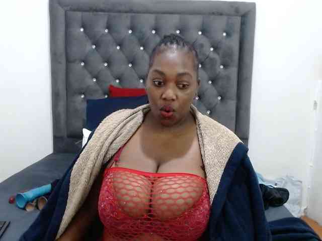 ChocSexcBeast webcam