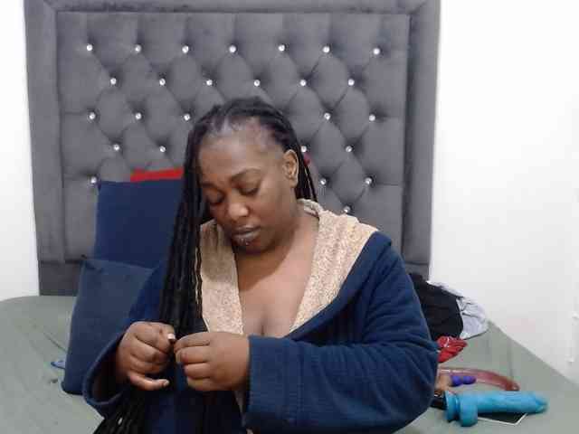 ChocSexcBeast webcam