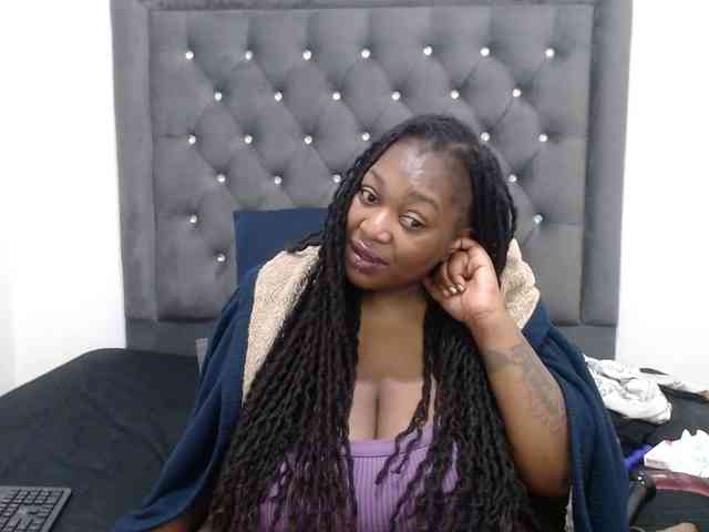 ChocSexcBeast webcam