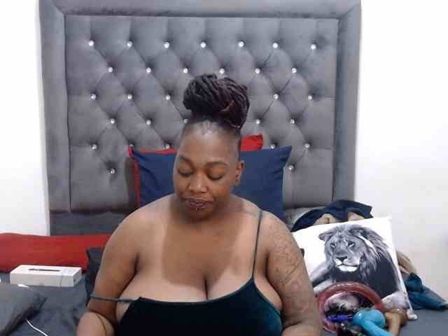 ChocSexcBeast webcam