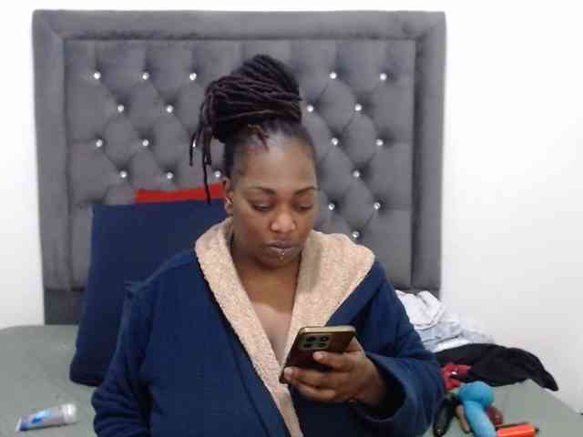 ChocSexcBeast webcam