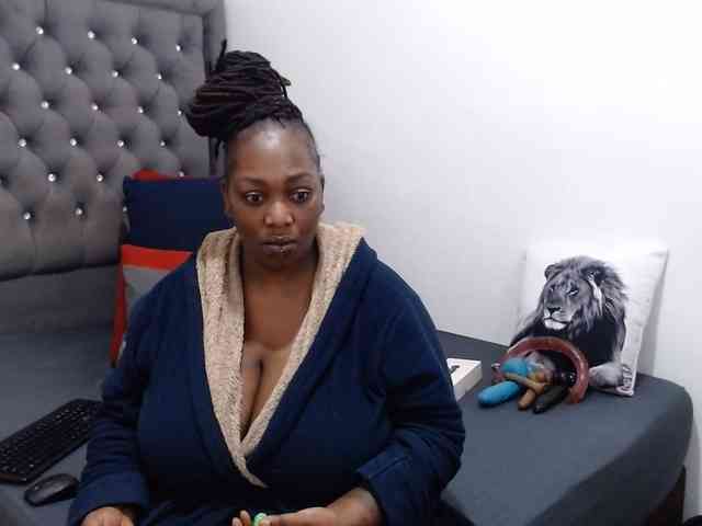 ChocSexcBeast webcam