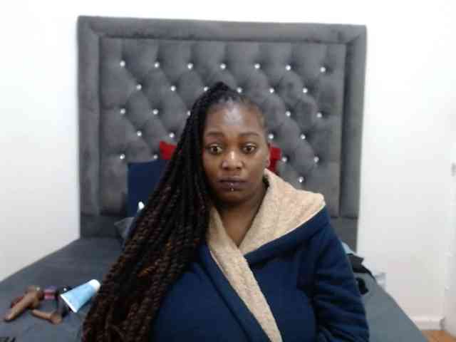 ChocSexcBeast webcam