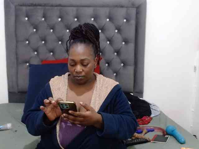 ChocSexcBeast webcam