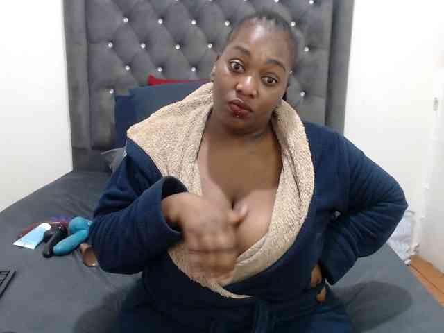 ChocSexcBeast webcam