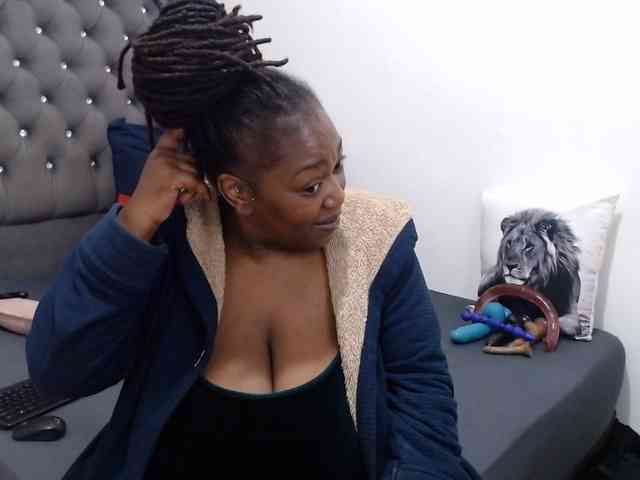 ChocSexcBeast webcam
