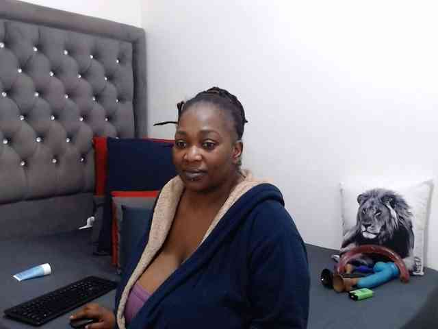 ChocSexcBeast webcam