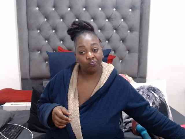 ChocSexcBeast webcam