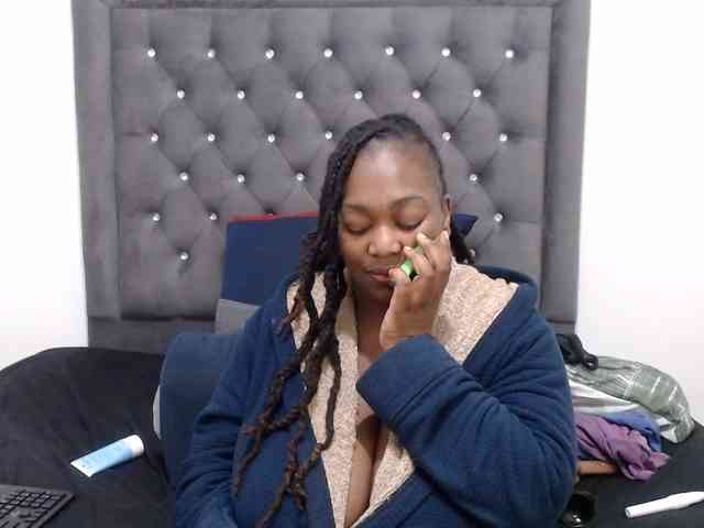 ChocSexcBeast webcam