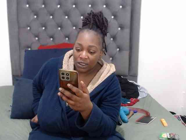 ChocSexcBeast webcam