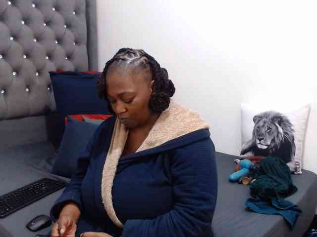 ChocSexcBeast webcam