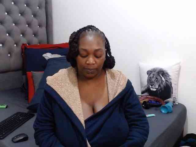 ChocSexcBeast webcam