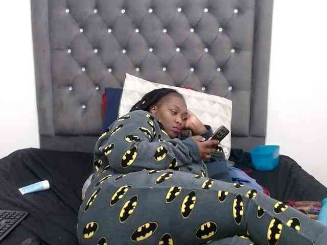 ChocSexcBeast webcam
