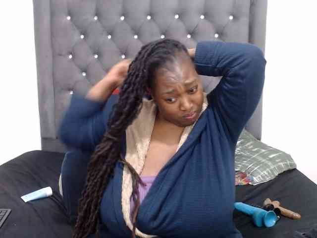 ChocSexcBeast webcam