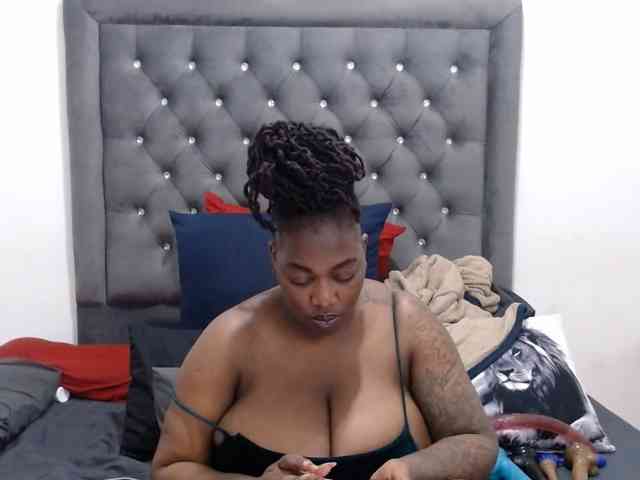ChocSexcBeast webcam