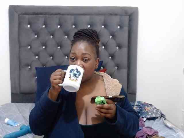 ChocSexcBeast webcam