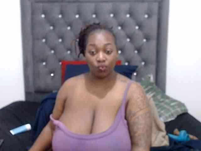 ChocSexcBeast webcam