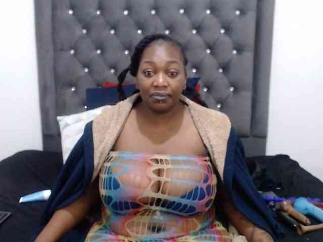ChocSexcBeast webcam