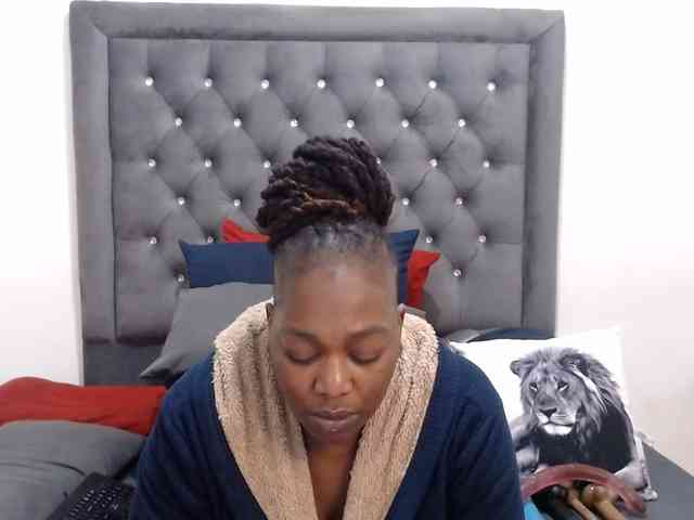 ChocSexcBeast webcam