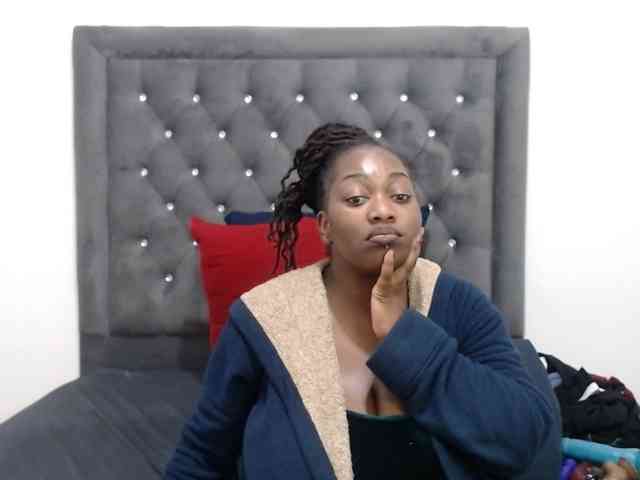 ChocSexcBeast webcam