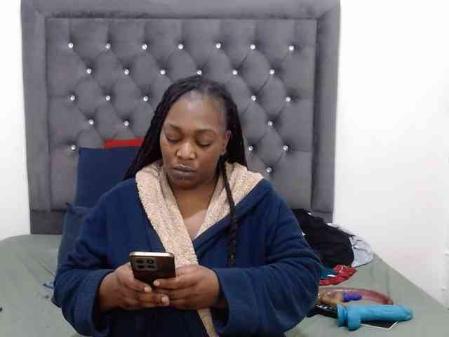 ChocSexcBeast webcam