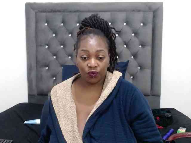 ChocSexcBeast webcam