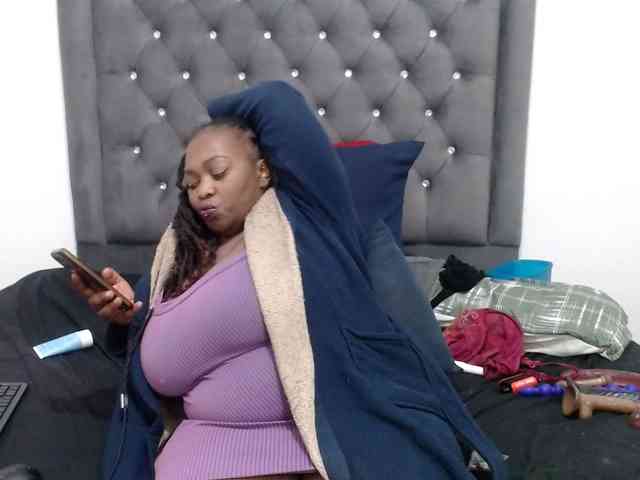 ChocSexcBeast webcam